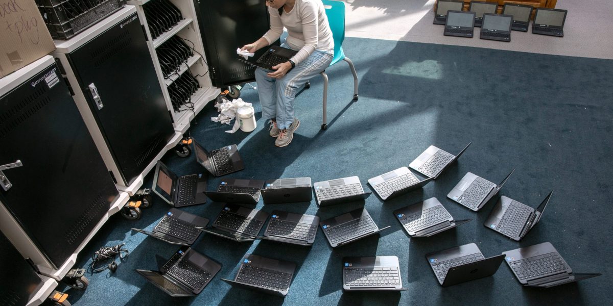 America’s schools admit screens make students worse off and are reversing years of tech-first policy